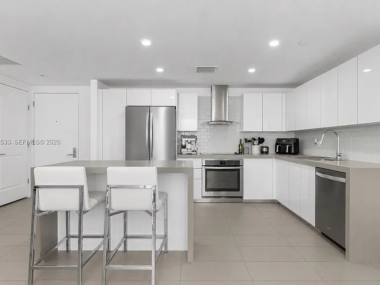 1600 NE 1st Ave #1418 — Photo 4