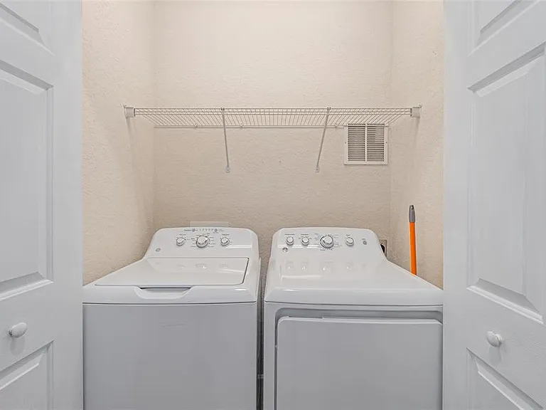 4570 SW 52nd Cir #107 — Photo 31
