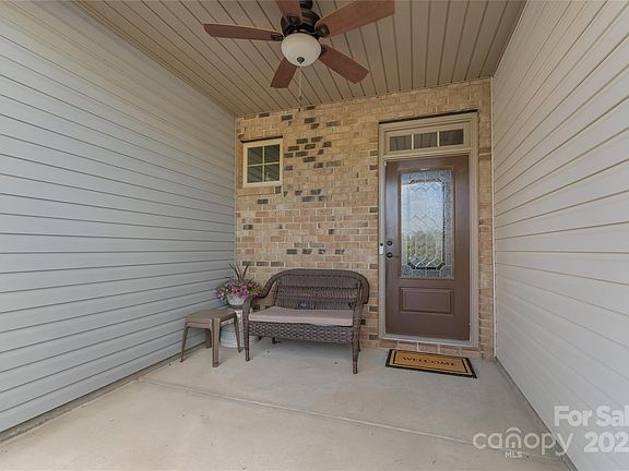 2nd image of 8031 Scarlet Oak Ter