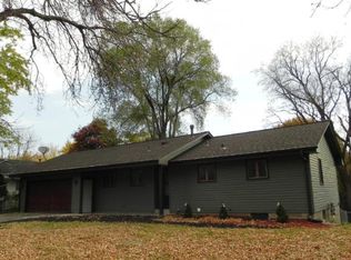 1571 18th Ave NW, New Brighton, MN 55112