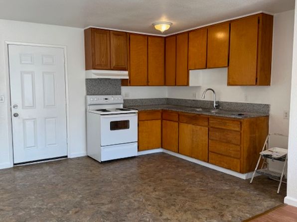 1405 Eucalyptus Ave APT 6, Newman, CA 95360