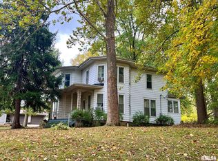 106 E Washington St, Petersburg, IL 62675