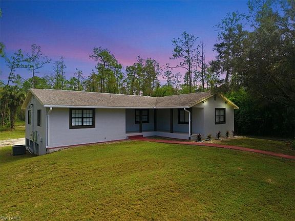 3rd image of 360 Desoto BLVD S
