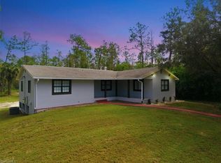 360 Desoto BLVD S, NAPLES, FL 34117