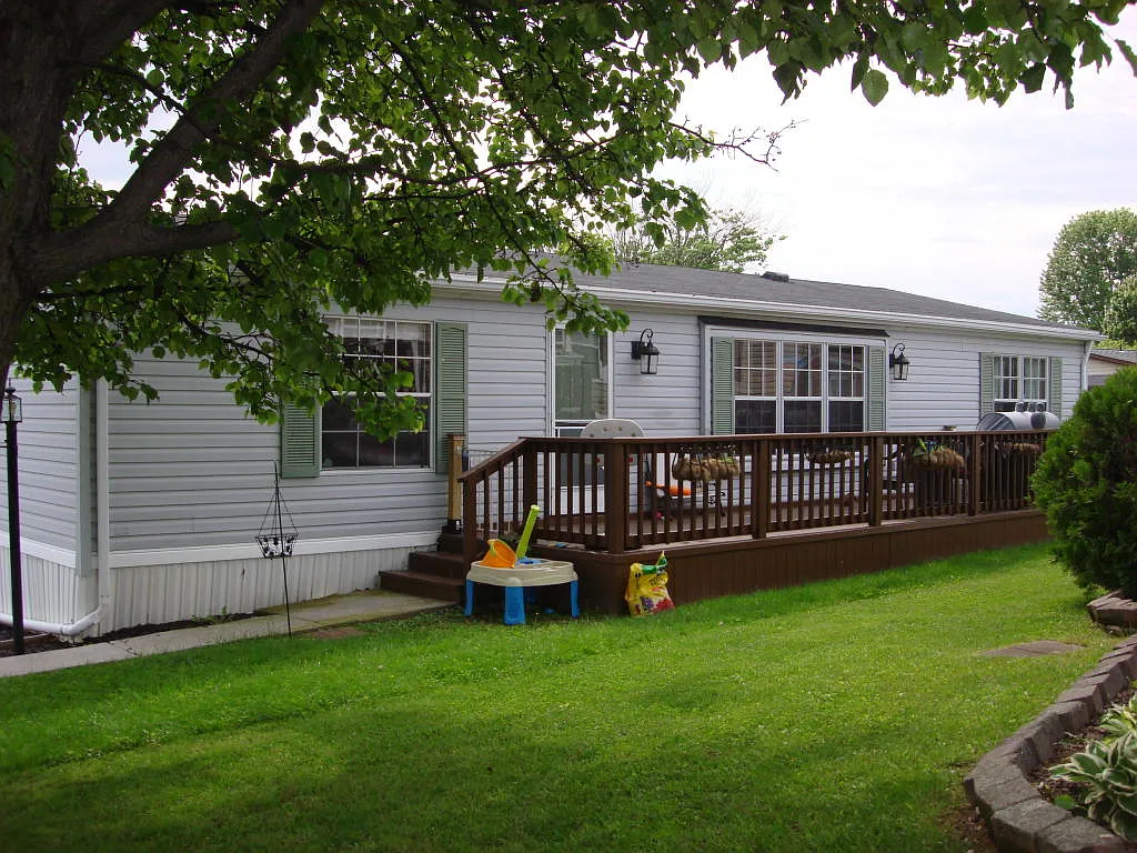 105 Fox Run Ct photo 1