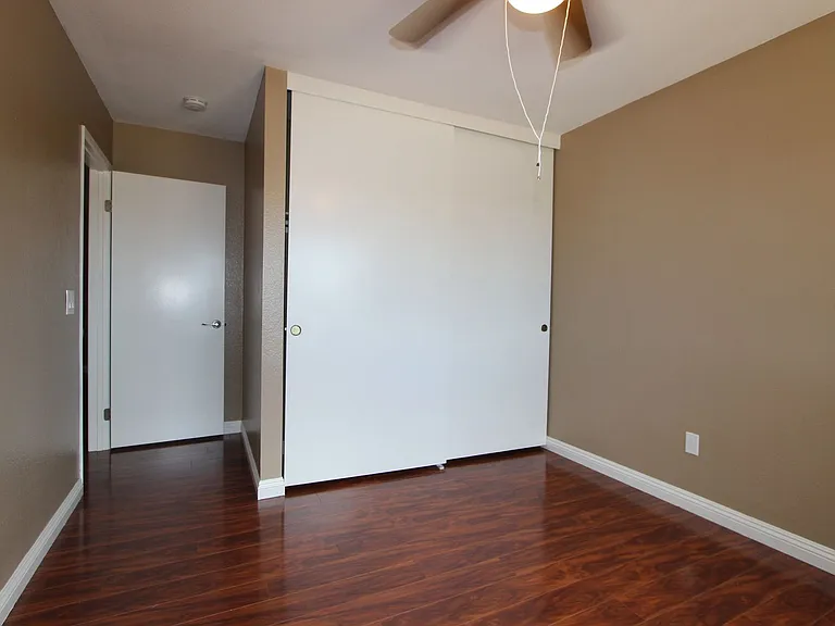 10350 Cheviot Ct — Photo 8
