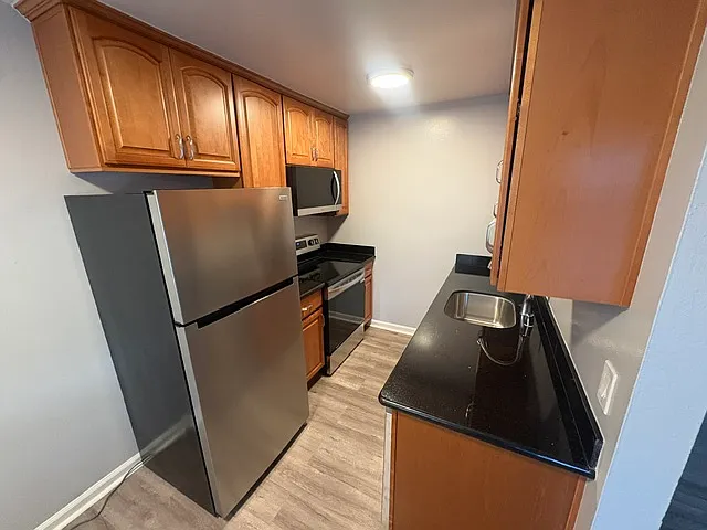 1729 162nd Ave #1 — Photo 7