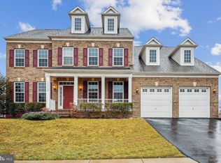 16605 Heartwood Dr, Rockville, MD 20855