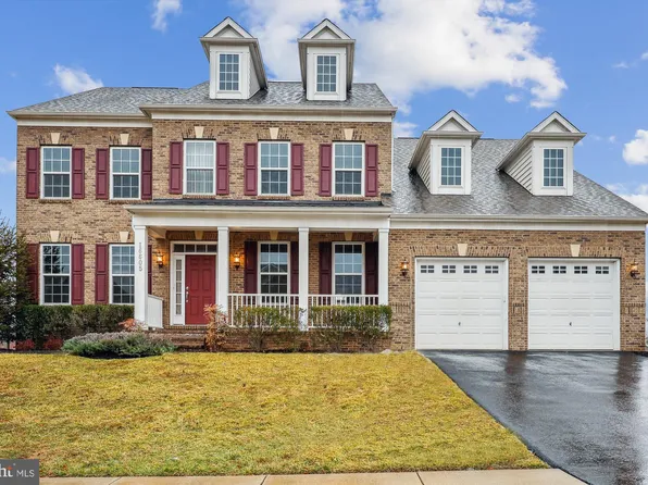 16605 Heartwood Dr, Rockville, MD 20855