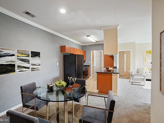 3rd image of 19606 Galway Bay Cir APT 404
