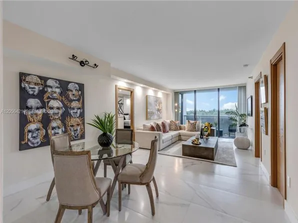 20505 E Country Club Dr, Aventura, FL
