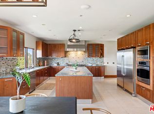 24410 Mulholland Hwy, Calabasas, CA 91302