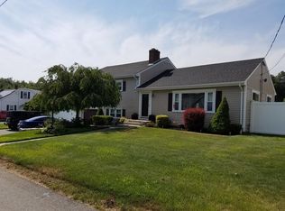 7 Sable Ave, Dartmouth, MA 02747