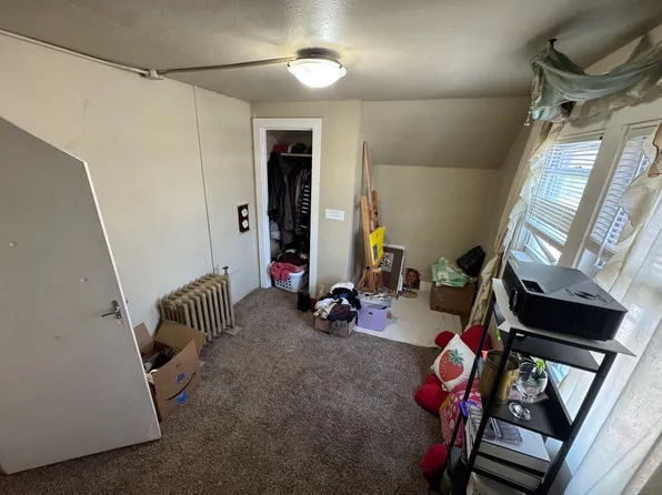 1630 Humboldt St #E, Manhattan, KS 66502