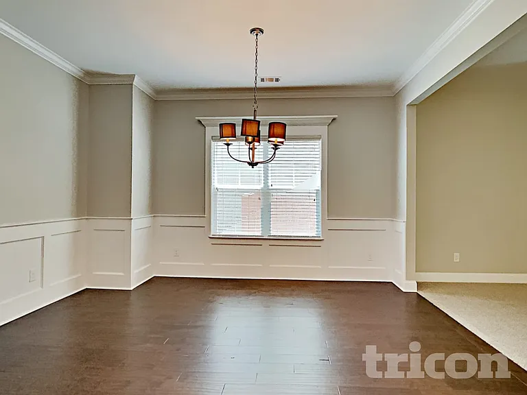 115 Orchard Ln — Photo 4