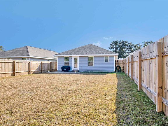 3rd image of 7066 Sonny Dr
