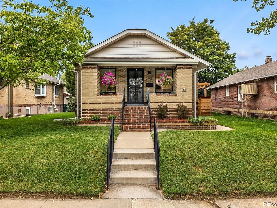 1st image of 2745 W 40th Avenue