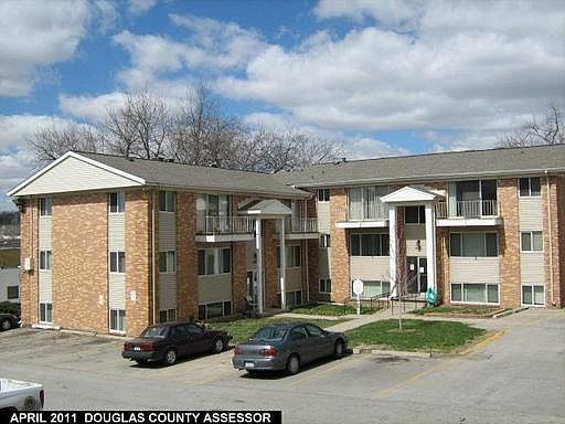 8220 Blondo St APT 230, Omaha, NE 68134 | Zillow