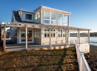 33 Eagle Hill Rd, Ipswich, MA 01938