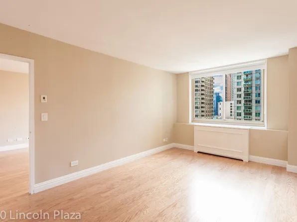 30 West 63rd Street image 4 of 9