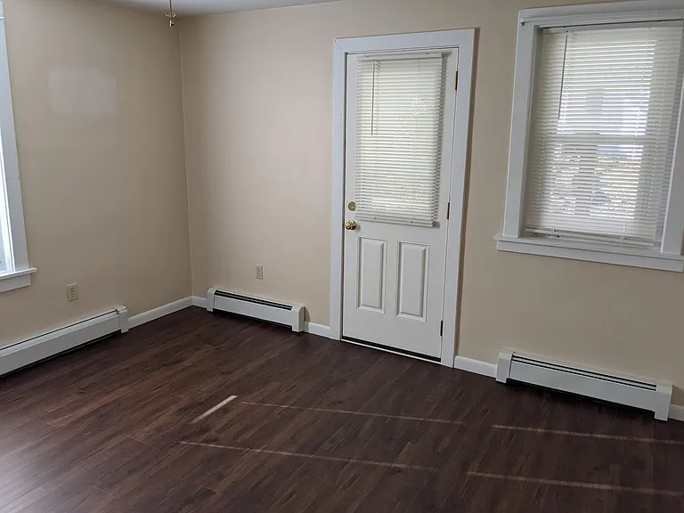 1855 N Main St — Photo 12