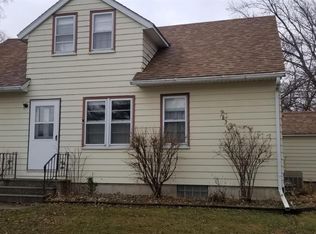 904 E Main St, Belmond, IA 50421
