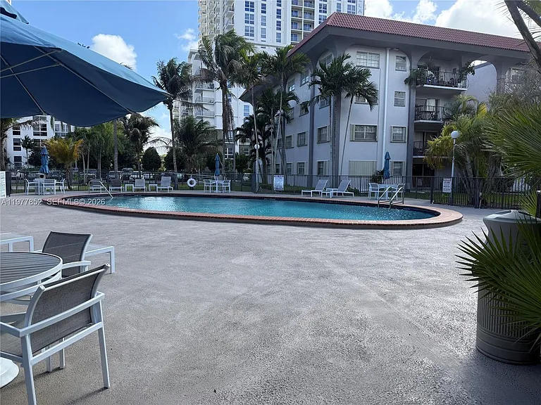 8107 SW 72nd Ave #125E — Photo 8