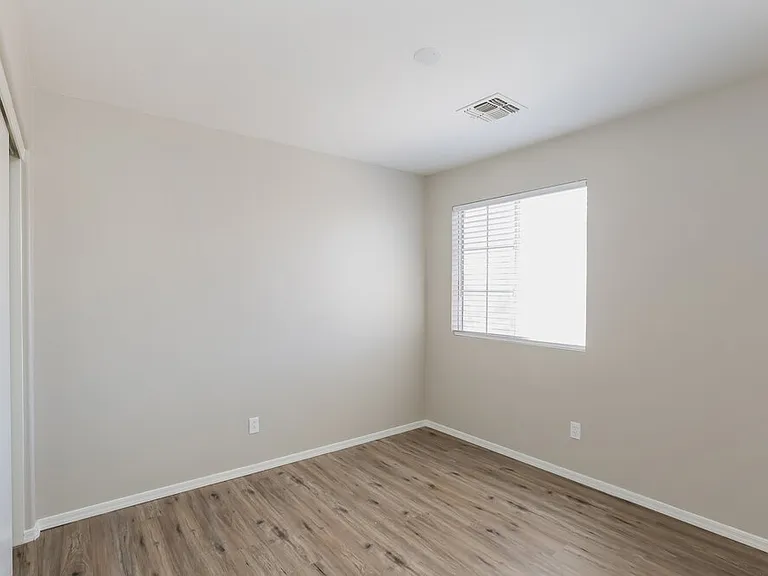 225 N 223rd Ave — Photo 15