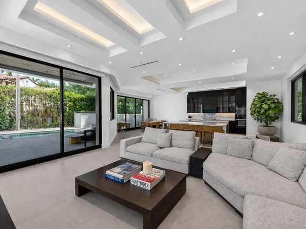 1205 SE 5th Ct, Fort Lauderdale, FL 33301