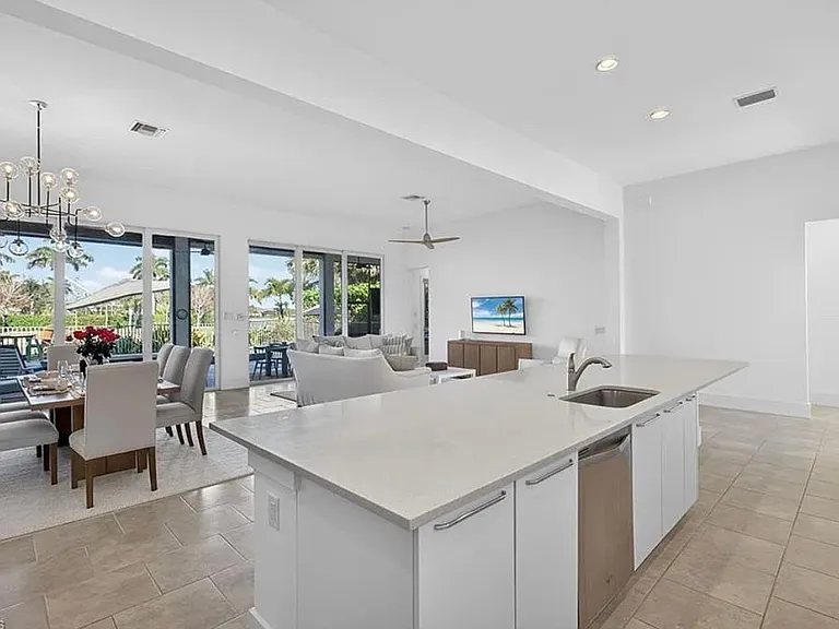 14835 Dockside Ln — Photo 19