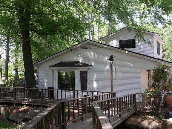 4th image of 109 Foxwood Village Dr