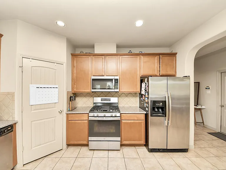 2602 Ash Haven Ln — Photo 9