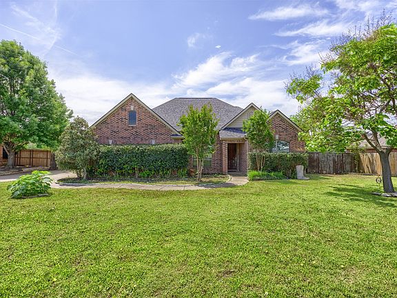 3rd image of 501 Tiger Ln