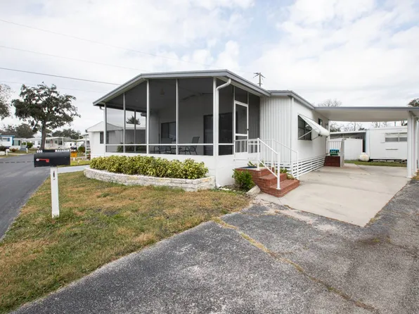 896 W Colonial Cir, Daytona Beach, FL 32117