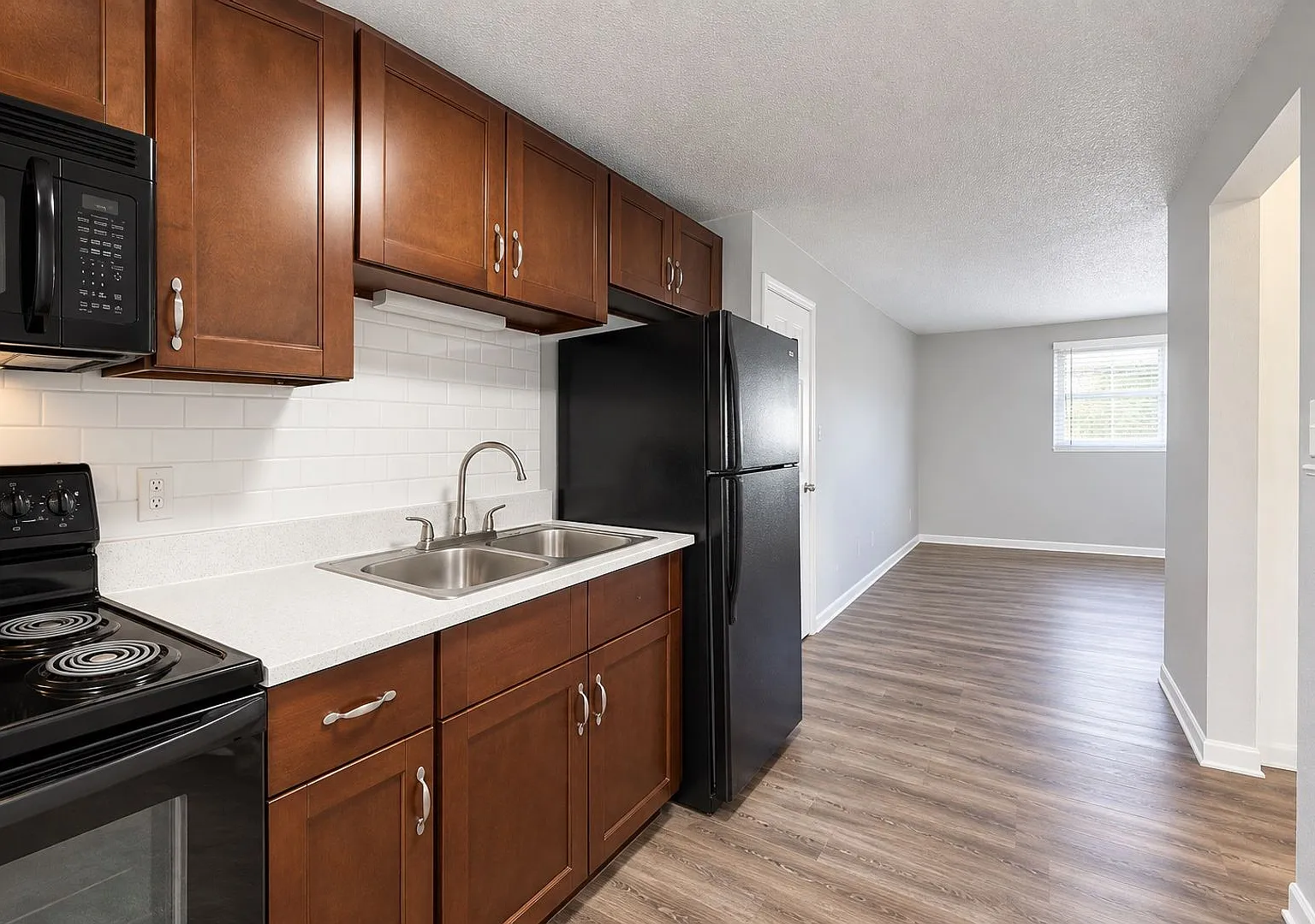 1434 Macon St — Photo 3