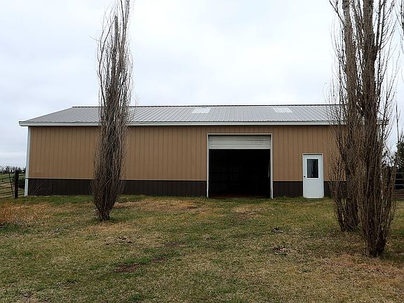 4th image of 10400 W Bluff Rd