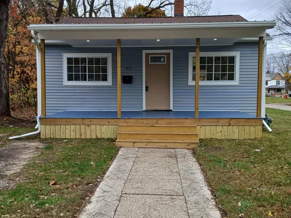 815 Pitkins Ave, Benton Harbor, MI 49022