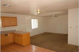 5th image of 9098 Palmetto Ave
