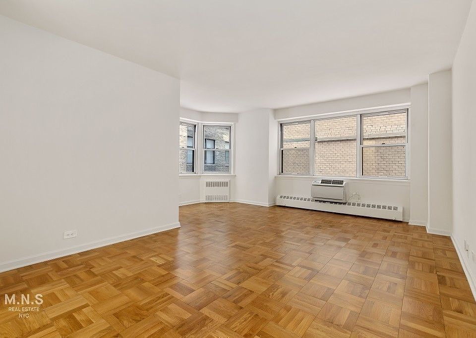 1st image of 300 E 46th St #17K1