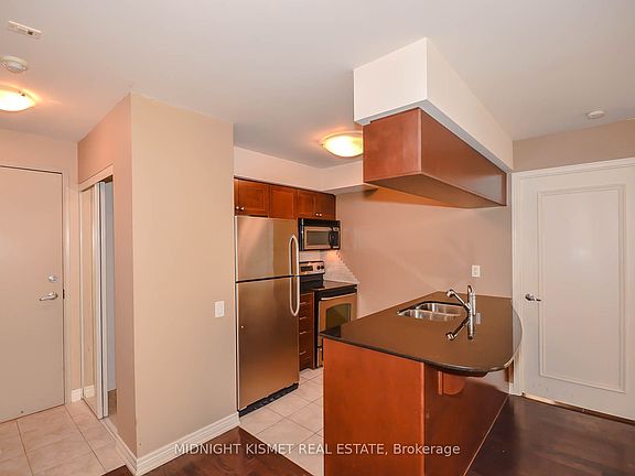 4th image of 60 Saint Clair Ave W #502