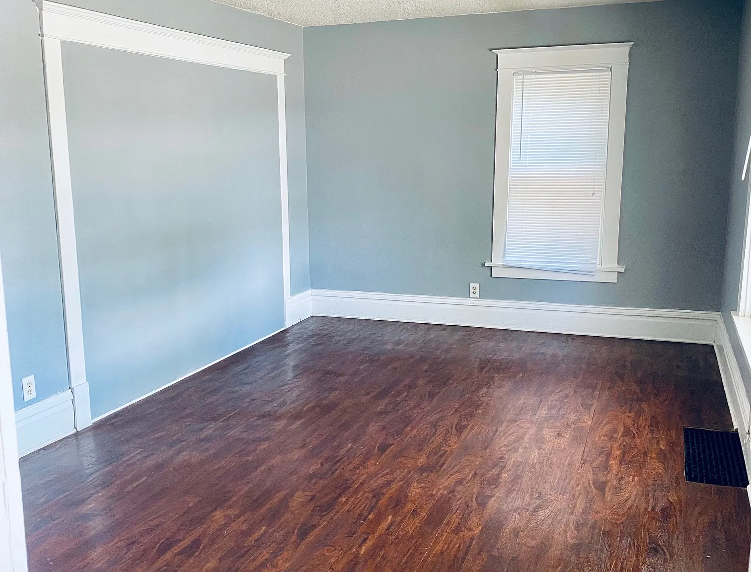 5 bed, 1350 sqft, $2,350 — Photo 4