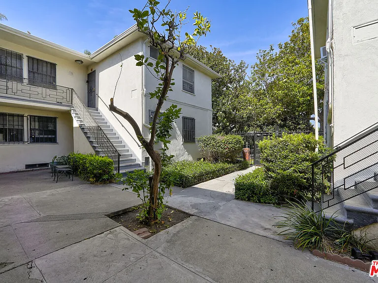 1200 S Citrus Ave #6 — Photo 5