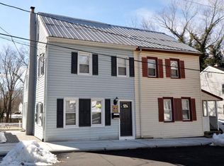 11 Mary St, Pemberton, NJ 08068