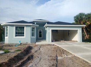105 Siesta Rd, Rotonda West, FL 33947
