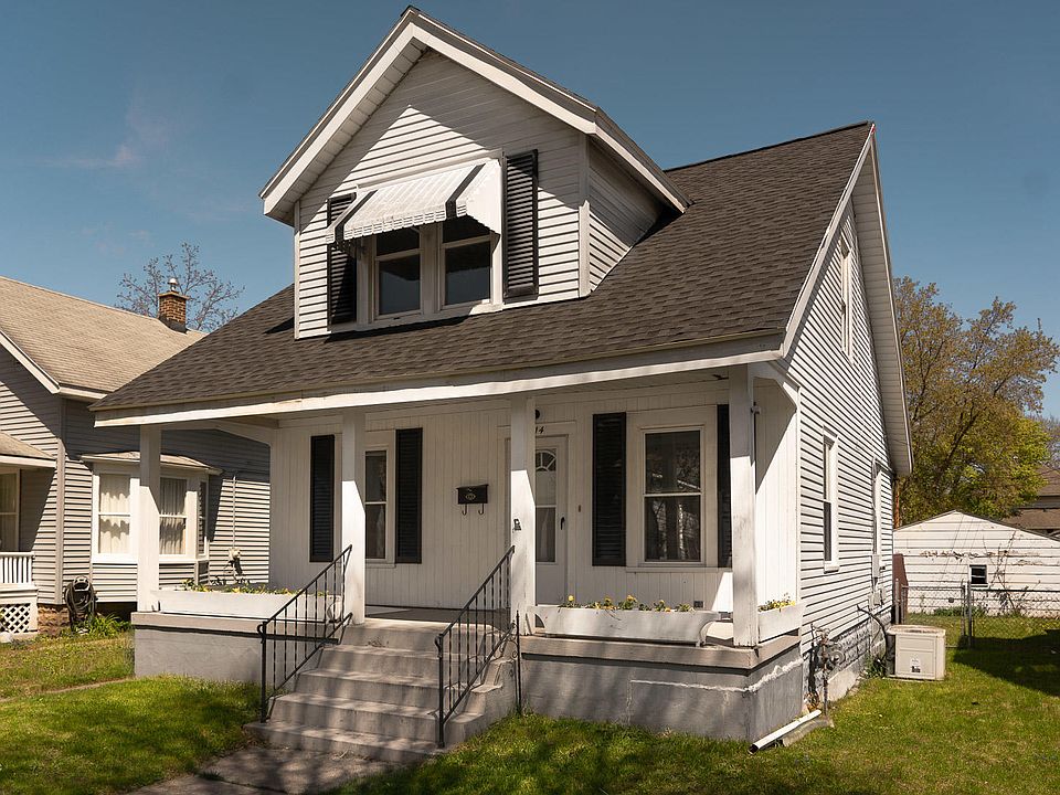1st image of 1014 Powers Ave NW