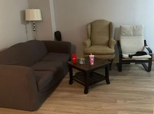100 Dundalk Dr #211, Toronto, ON M1P 4V2