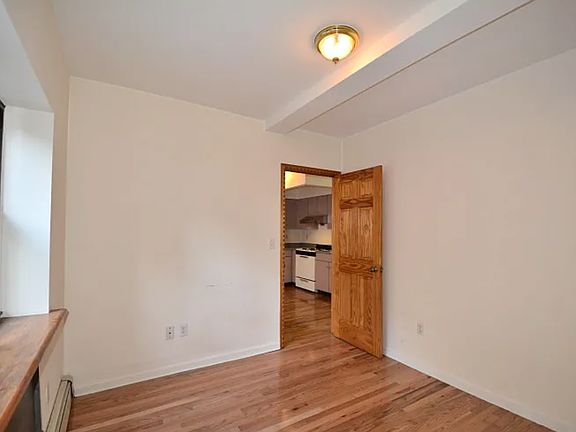 4th image of 294 Broome St APT 3B