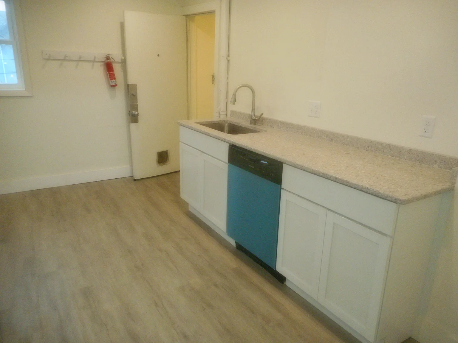 1912 15th Ave. S. Minneapolis, MN 55404 — Photo 3