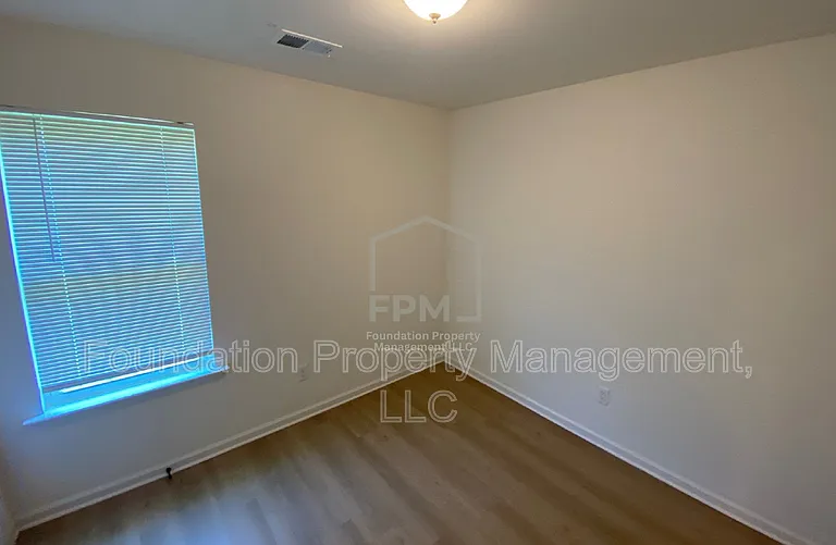 3966 Battlefield Dr — Photo 15