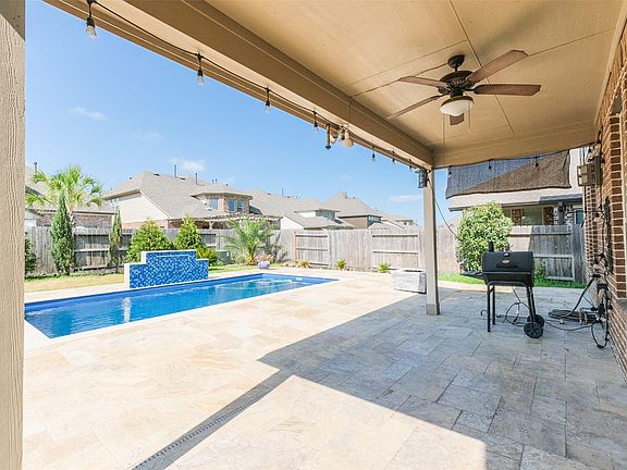 2nd image of 16627 Highland Country Dr